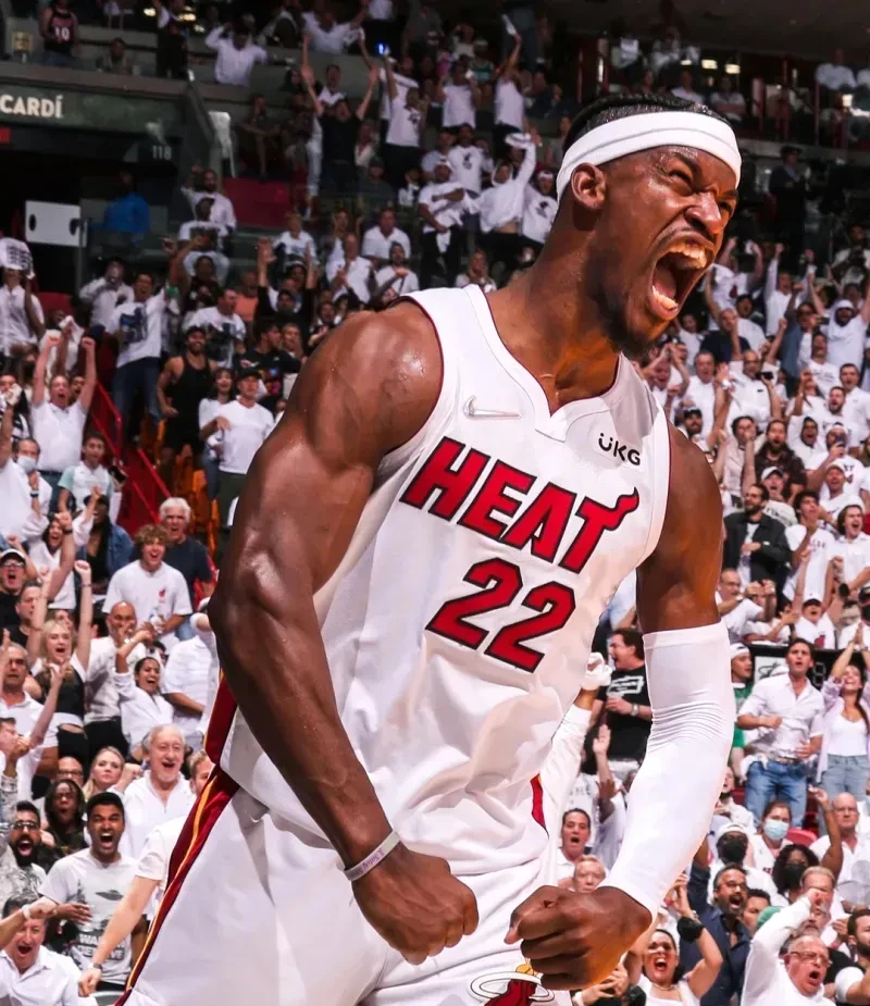 包含人主场王霸天下，压哨三分破热火的词条