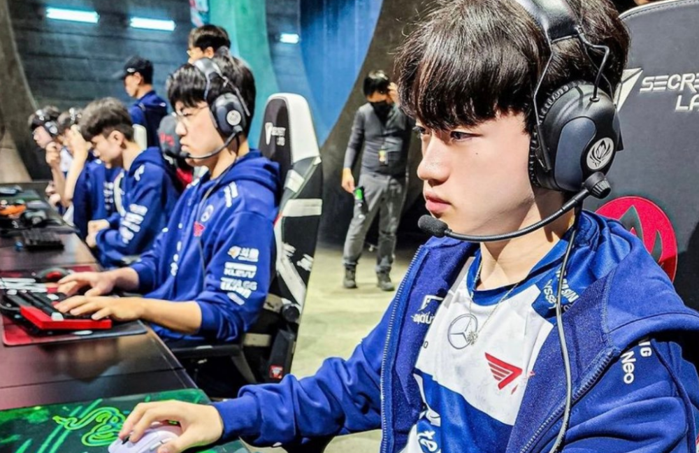 关于MAD轻取DK,Zeus极限生还后反打焦点之战入围赛,成为赛场最大亮点的信息 关于MAD轻取DK,Zeus极限生还后反打焦点之战入围赛,成为赛场最大亮点的信息