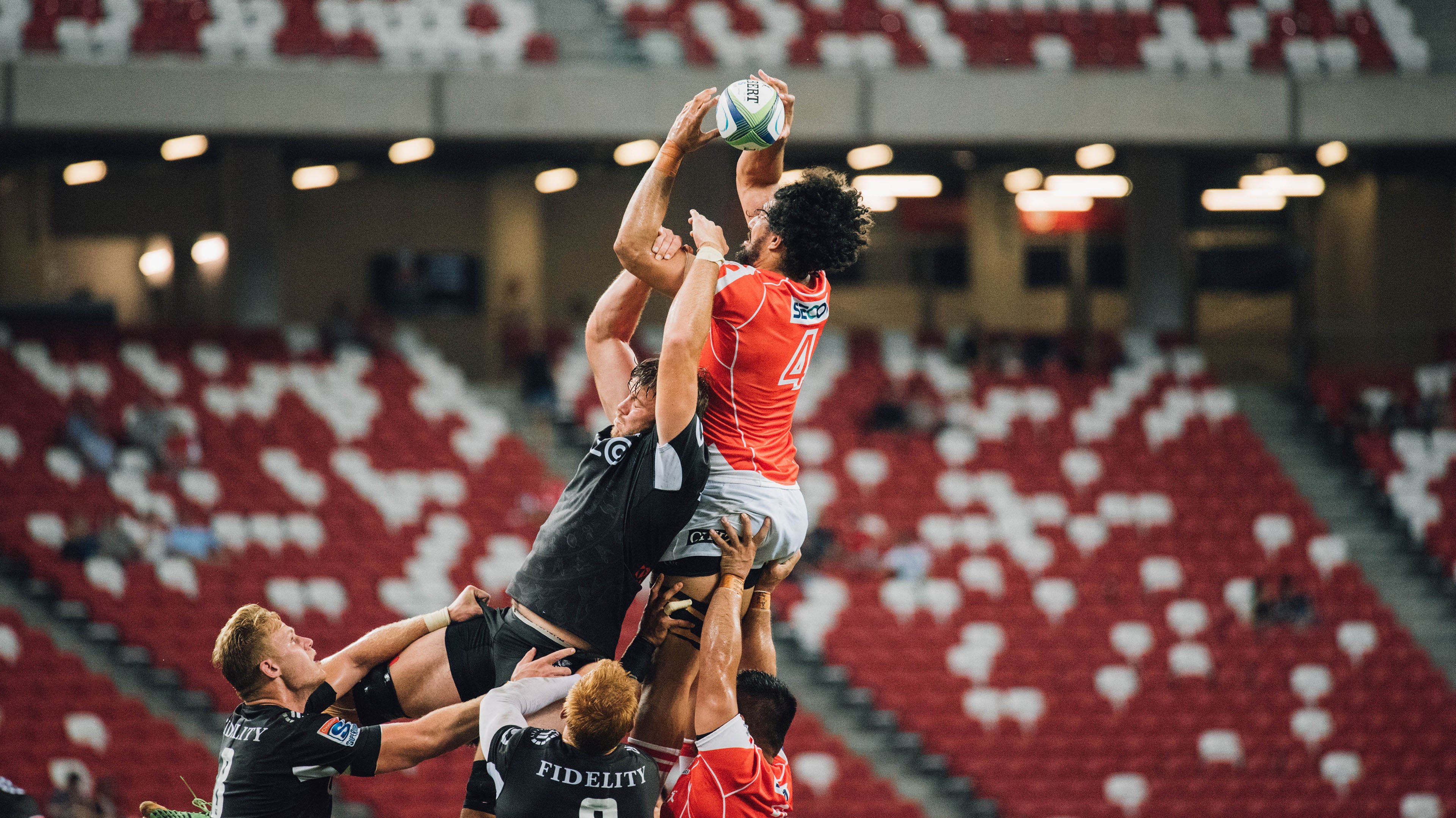 哥斯达黎加式铁血防守与马竞节奏掌控，F1年度争冠的战术隐喻