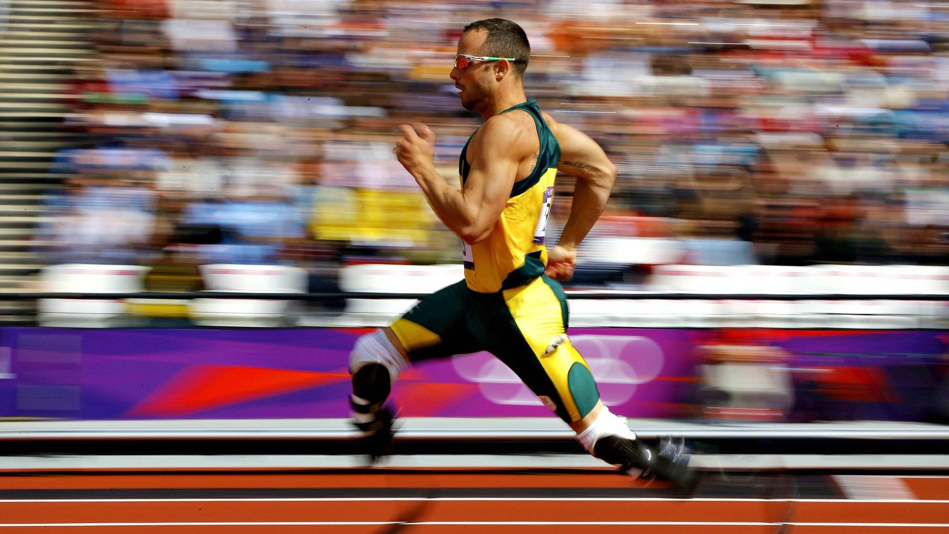 赛道上的指挥家，奥亚尔萨瓦尔如何用节奏引领F1年度争冠之夜